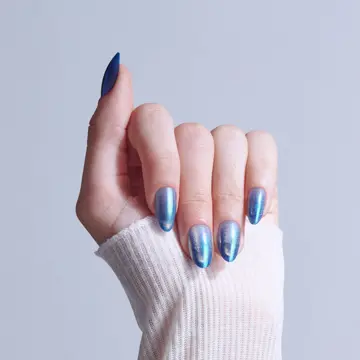 Blue & green · Blue · Chrome nail art
